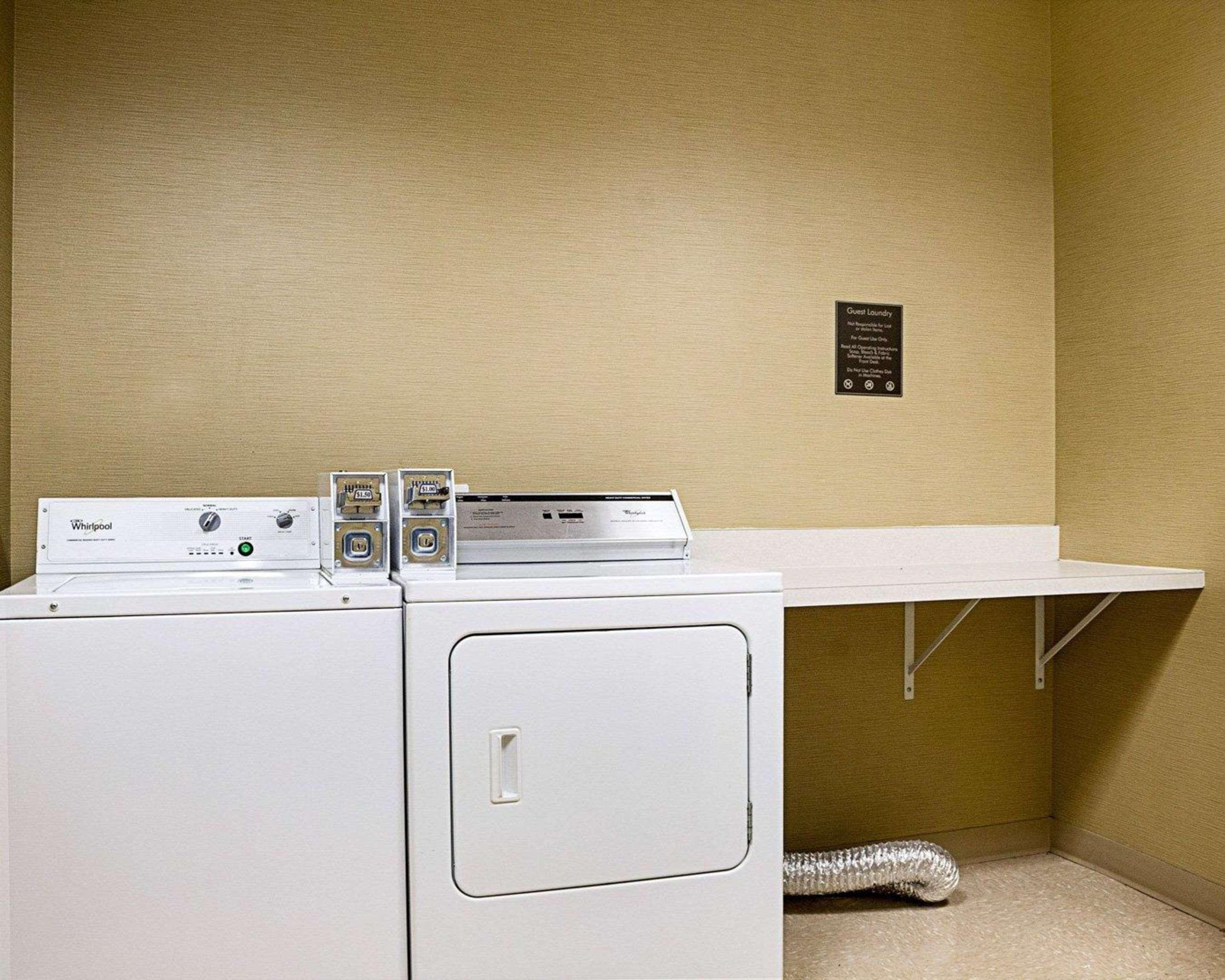 Comfort Suites Minot Εξωτερικό φωτογραφία