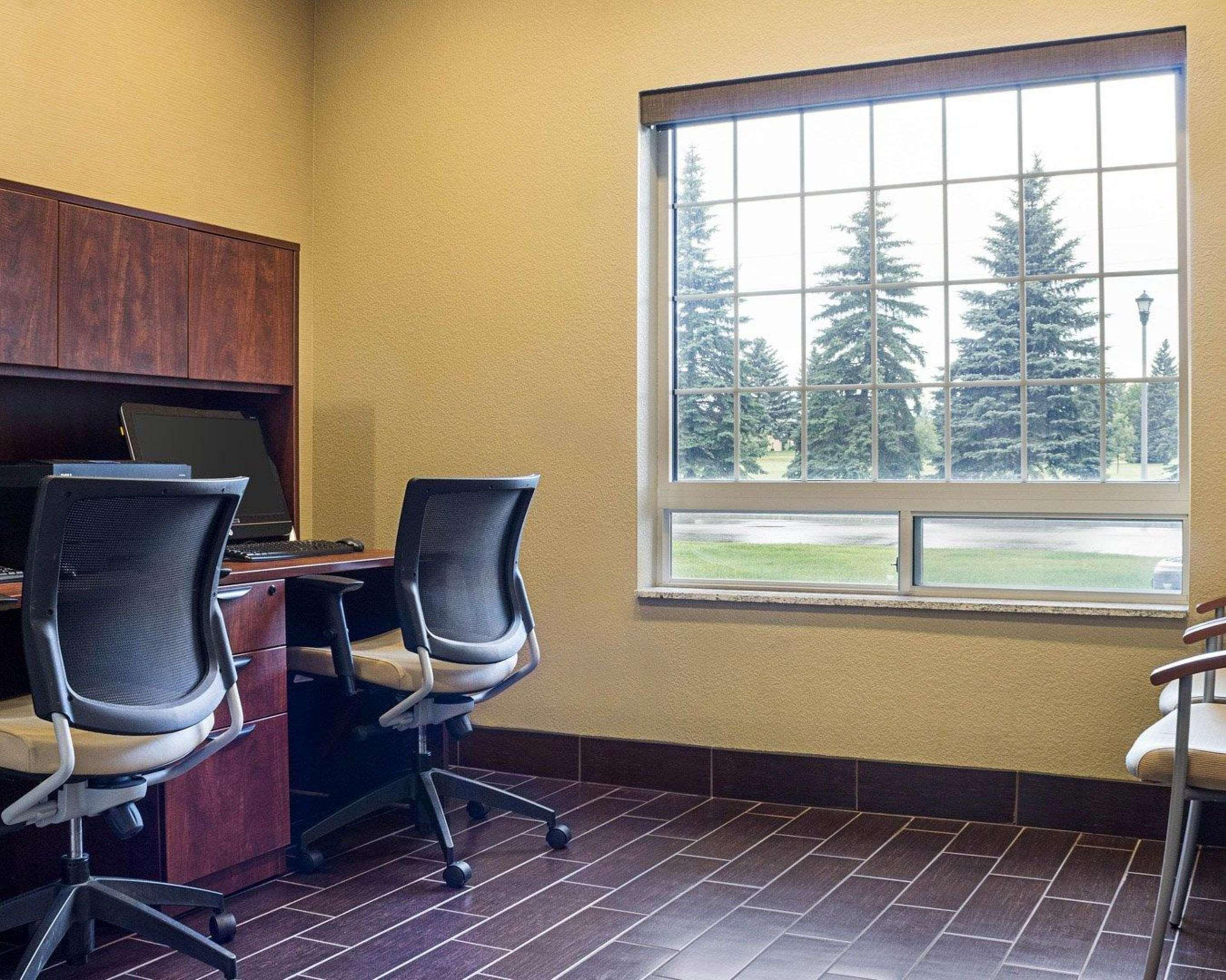 Comfort Suites Minot Εξωτερικό φωτογραφία