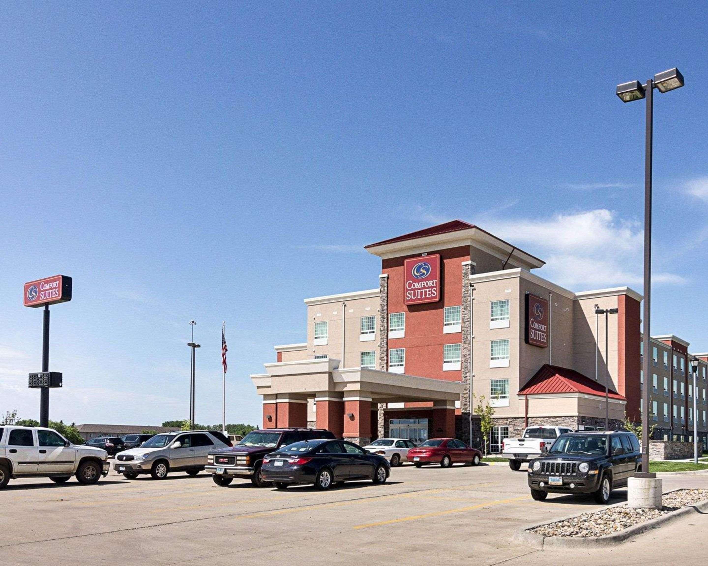 Comfort Suites Minot Εξωτερικό φωτογραφία