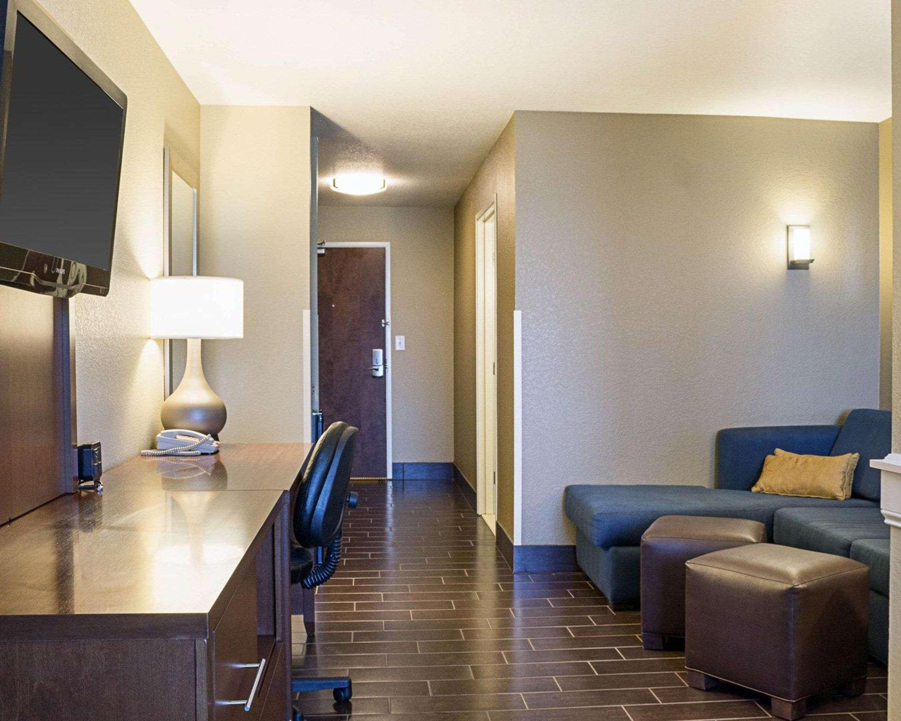 Comfort Suites Minot Εξωτερικό φωτογραφία