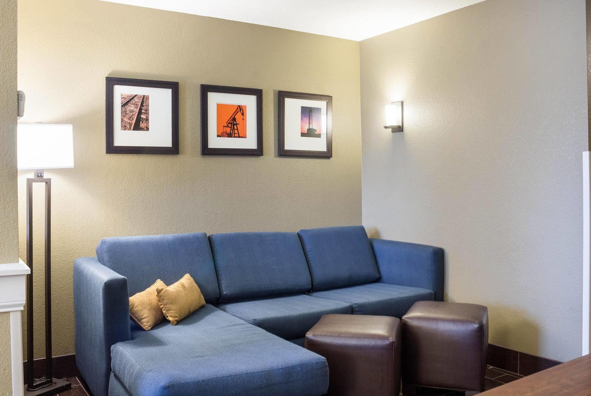 Comfort Suites Minot Εξωτερικό φωτογραφία