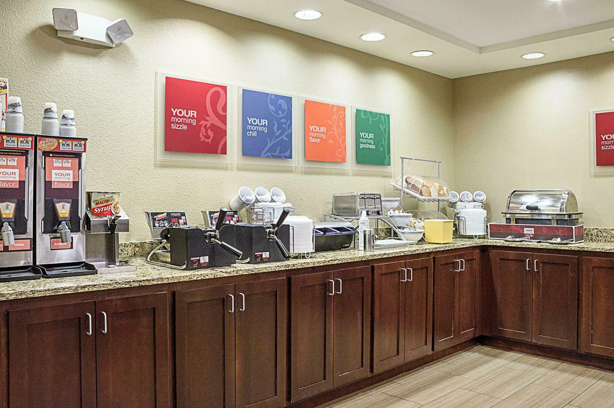 Comfort Suites Minot Εξωτερικό φωτογραφία